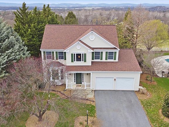 3rd image of 3415 Tudor Dr