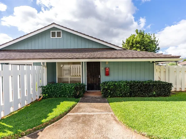 94-767 Paaono St APT C1, Waipahu, HI 96797