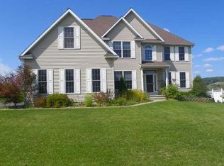 17 Chelsea Dr, Horseheads, NY 14845