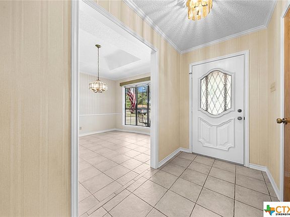 2nd image of 506 Pondview Dr