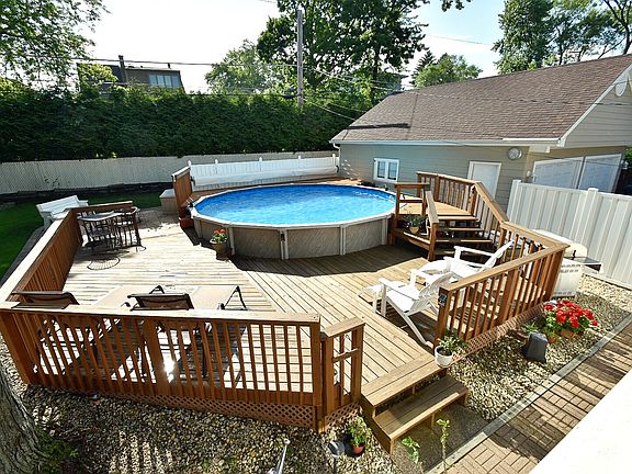 4th image of 9330 S 82nd Ct