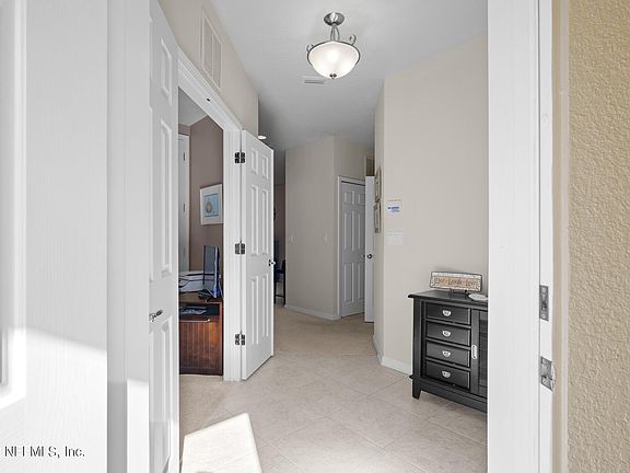 4th image of 6605 Jefferson Garden Ct #16-C