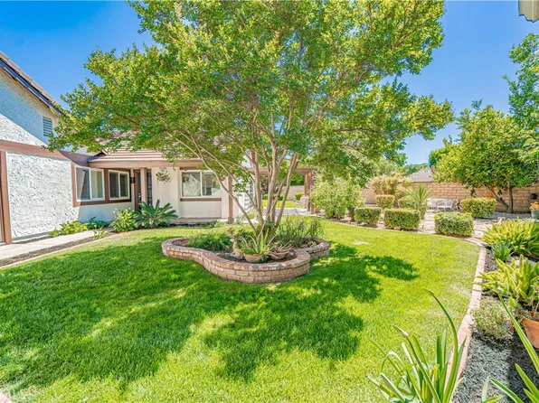 25556 Alesna Dr, Santa Clarita, CA 91355
