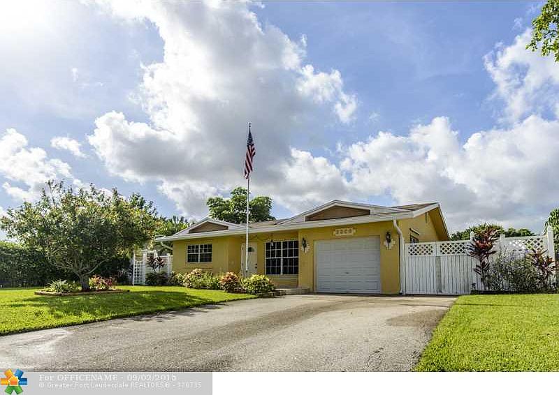 Home For Sale In Palm Aire Village