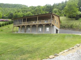 646 Trials Gap Dr, Waynesville, NC 28786