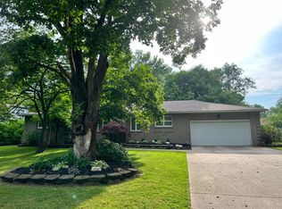 1935 S Prairie Ln, Springfield, MO 65804