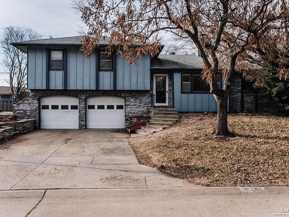 1st image of 101 W Morland Ave