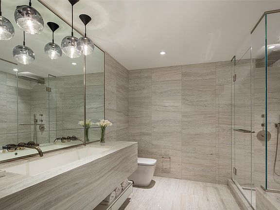 5th image of 135 W 52nd St APT 21B