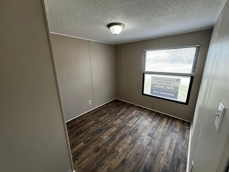 Creekside Village — Photo 22
