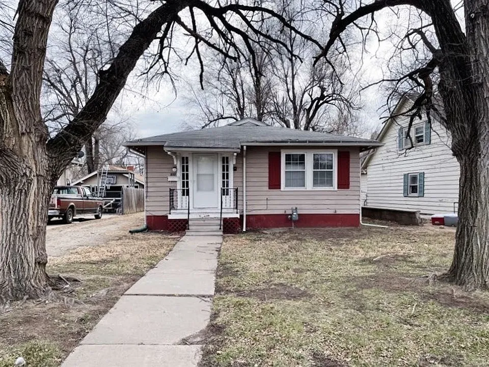 111 W 23rd Ave