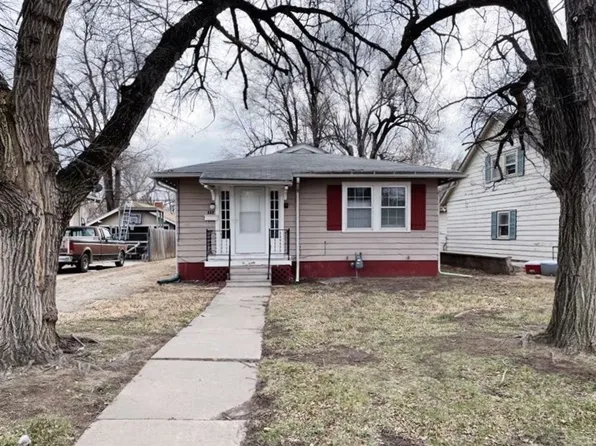 111 W 23rd Ave, Hutchinson, KS 67502