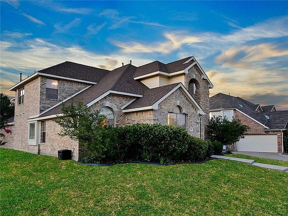 2nd image of 2812 Quail Hollow Dr