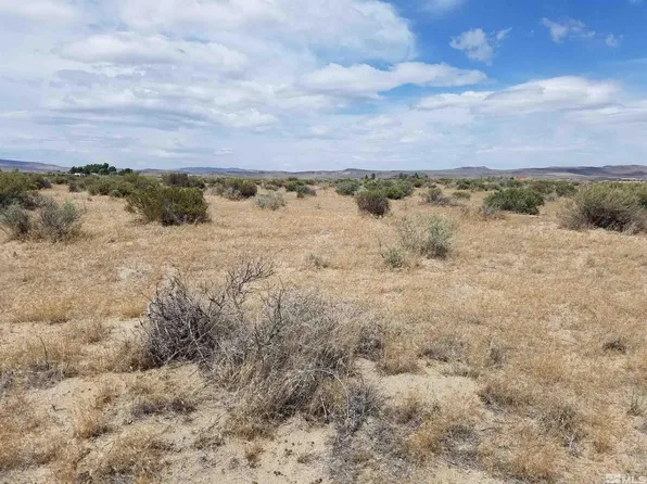 4780 E 7th St, Silver Springs, NV 89429