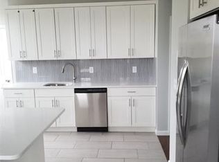 376 Kennedy Blvd APT 2F, Bayonne, NJ 07002