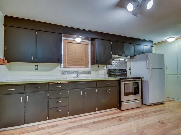 1028: 875 SE Jensen St, 875 SE Jensen St APT B101, Oak Harbor, WA 98277