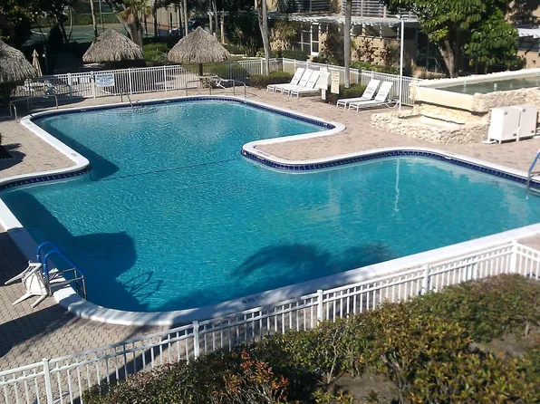 403 NW 68th Ave APT 507, Plantation, FL 33317