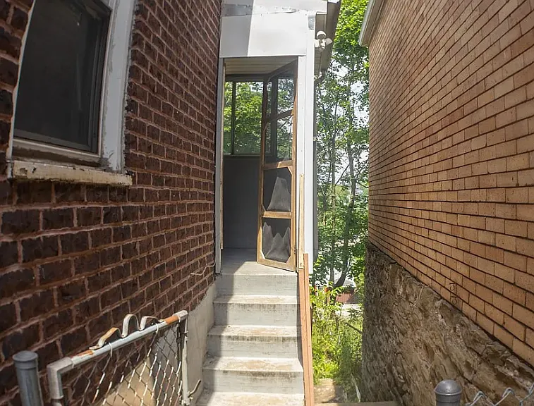 2814 Shawhan Ave — Photo 8