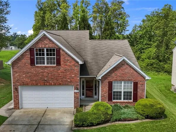 6209 Elderbush Dr, Greensboro, NC 27405