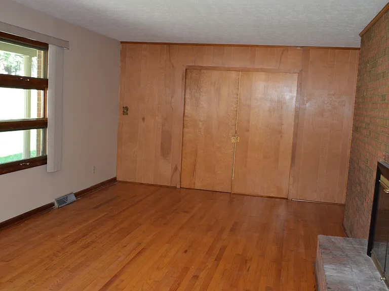 50 Wendover Rd — Photo 15