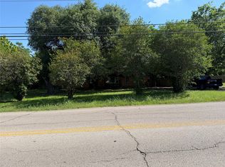 210 W Bear Creek Rd, Glenn Heights, TX 75154