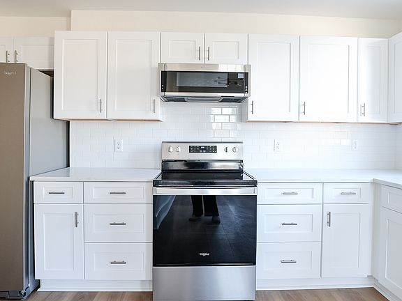 5th image of 230 N Barcelona St #2