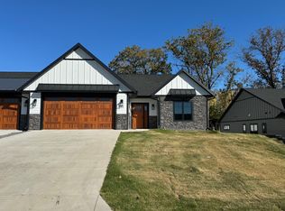711 Trifecta Ave, La Crescent, MN 55947