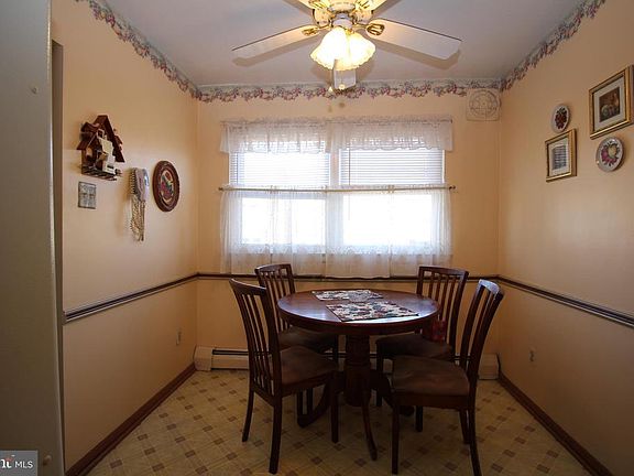 5th image of 3441 Chalfont Dr