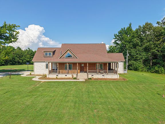 2nd image of 1140 County Road 73