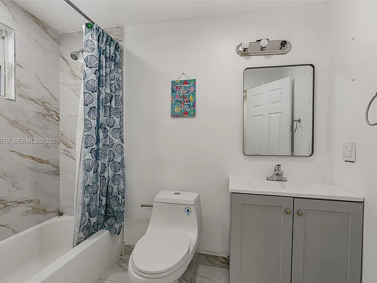 2290 Rutland St — Photo 14