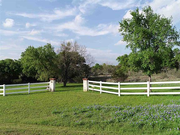3rd image of 100 Bay Country
