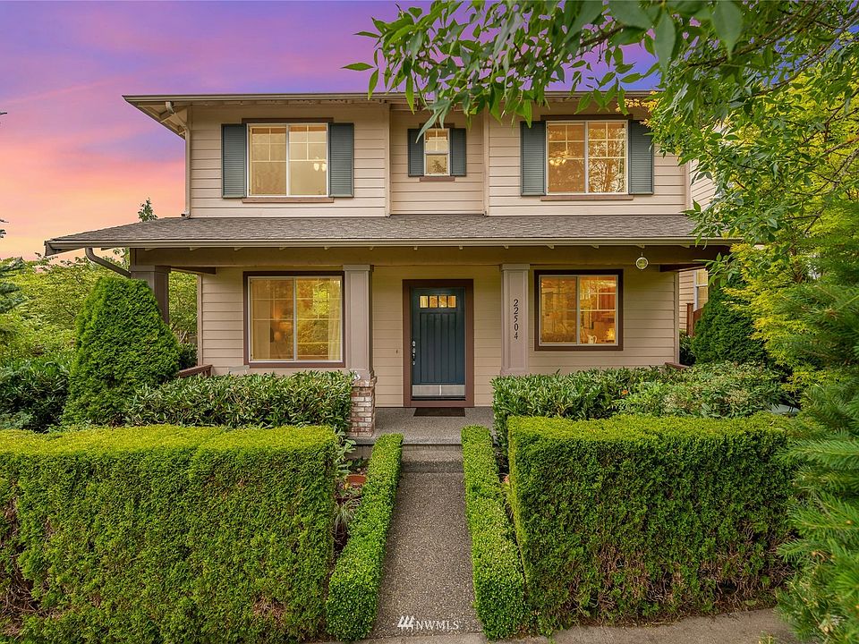 Centex built 2,560 sq. ft. home with 4th bedroom option. Welcoming covered porch with storybook charm. Walk to parks & award winning Rosa Parks Elementary School.>