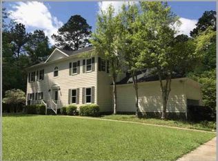 110 Regent Ct, Bogart, GA 30622