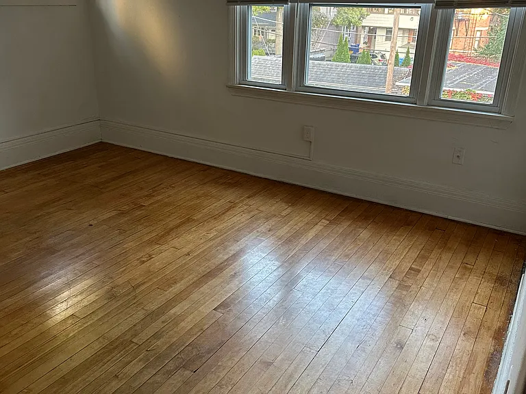 112 Berkeley St #2 — Photo 10