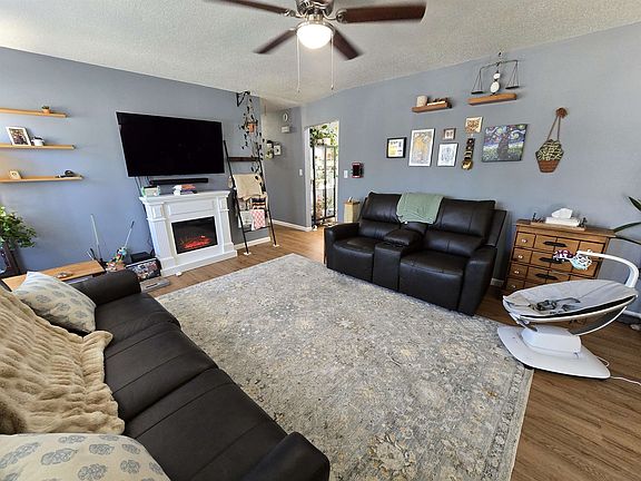 2nd image of 1126 Centennial Blvd