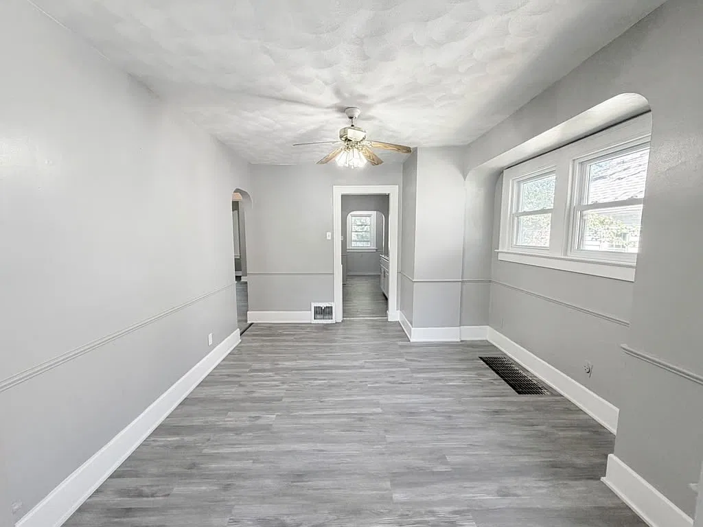 4 bed, 1255 sqft, $1,325 — Photo 1