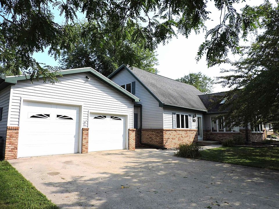 Near Oakwood School!