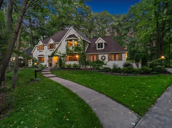 4444 Wyandot Trl, Green Bay, WI 54313