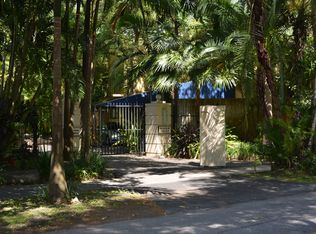 4001 Kumquat Ave, Miami, FL 33133