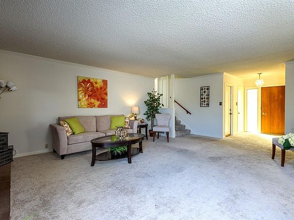 3rd image of 542 Lassen St