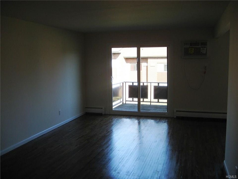 1st image of 7 Darian Ct APT 2B
