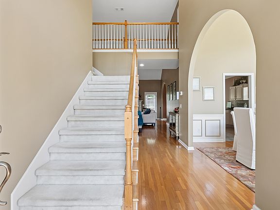 3rd image of 5128 Morningwood Ln