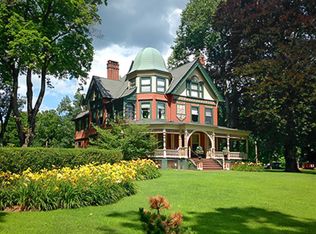 462-464 Lime Rock Rd, Lakeville, CT 06039