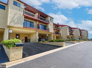 6 Empire Dr, Egg Harbor Township, NJ 08234