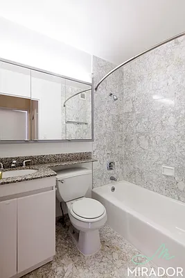 Rented by Mirador Real Estate | media 33