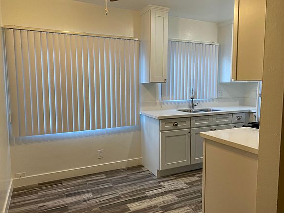 2nd image of 725 S New Hampshire Ave APT 1