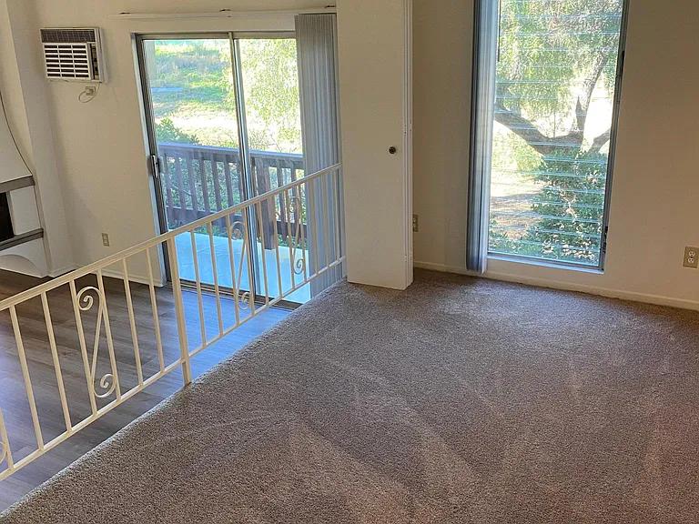 11425 Rochester Ave #15 — Photo 7