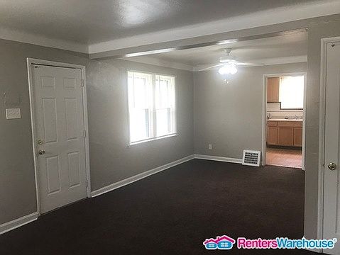 4th image of 6460 Myron Ave