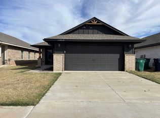 11609 SW 12th St, Yukon, OK 73099