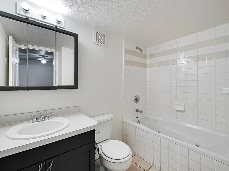 1426 N 1300 W — Photo 15