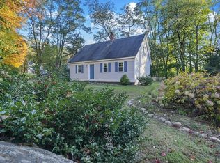 52 Bridge St, West Newbury, MA 01985